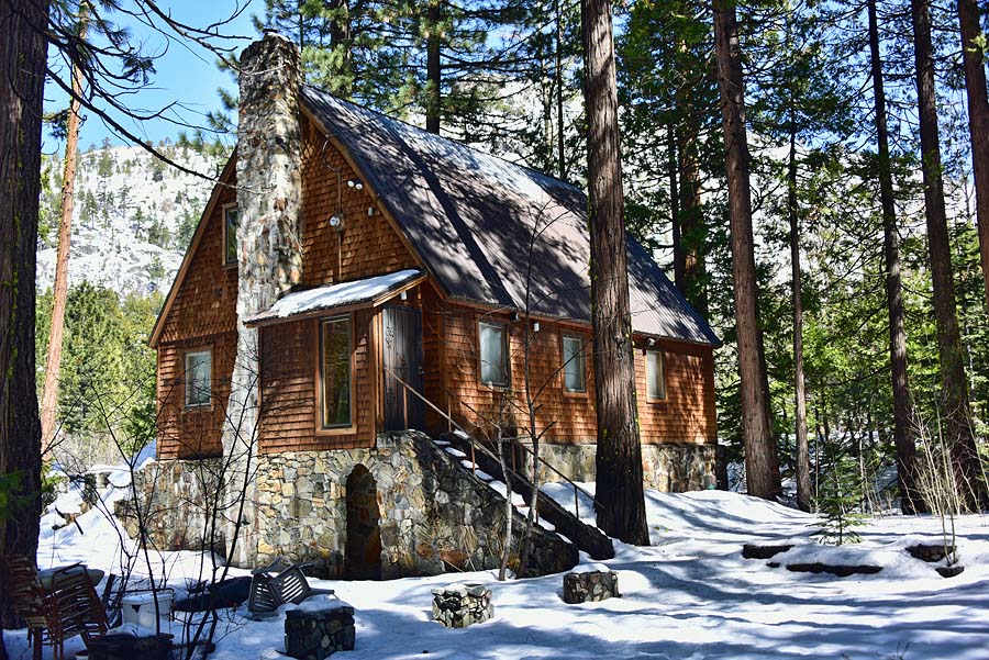 Donner Pass Cabin   Donner Pass Cabin 